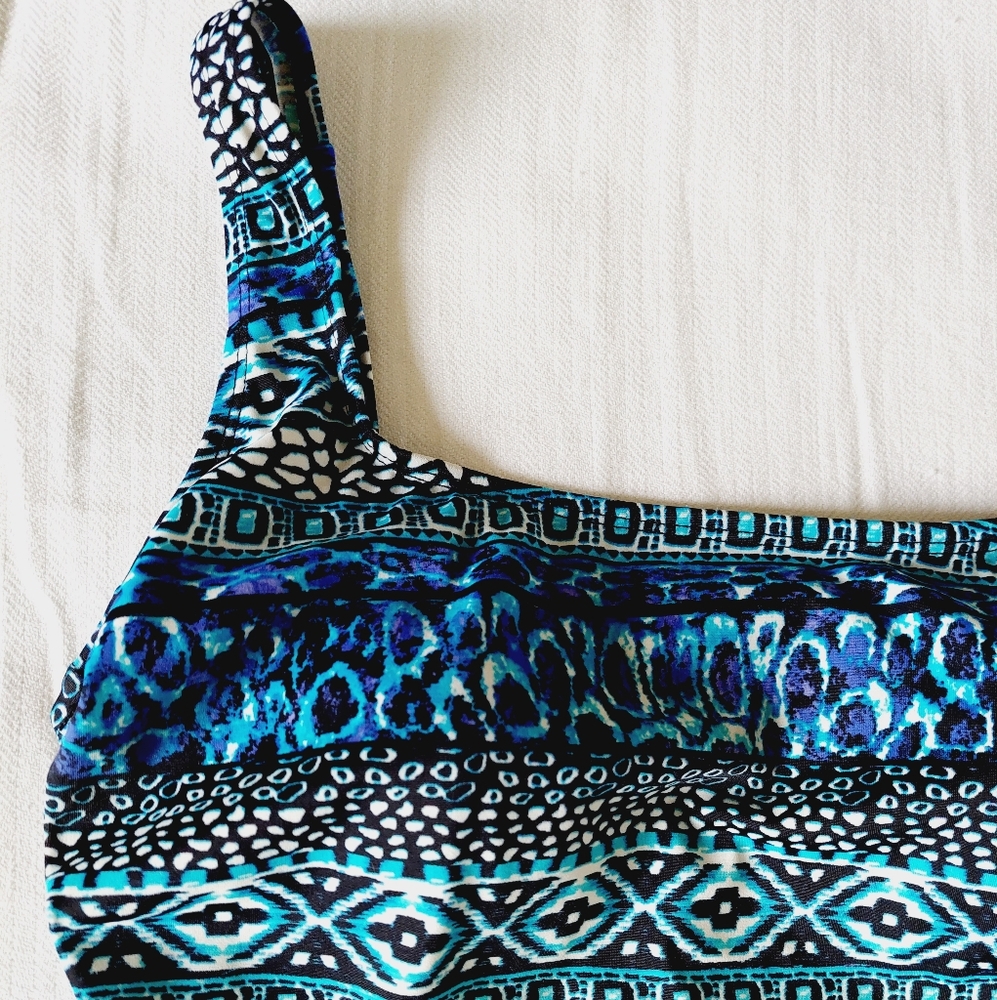 Robby Len One piece swimsuit size 10. - Picture 4 of 16